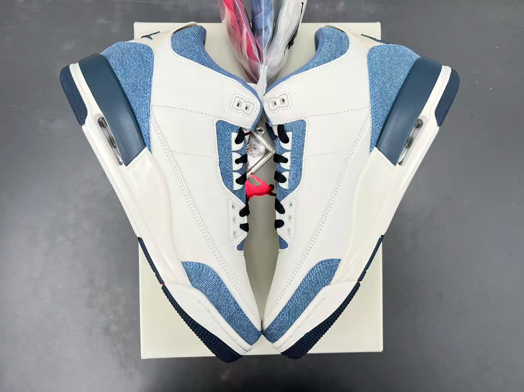 Jordan 3 Retro Levi's All-Star