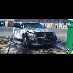 Clean Title  2006 Dodge Magnum 