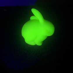 Fenton Custard Uranium Glass Bunny Rabbit - 3”