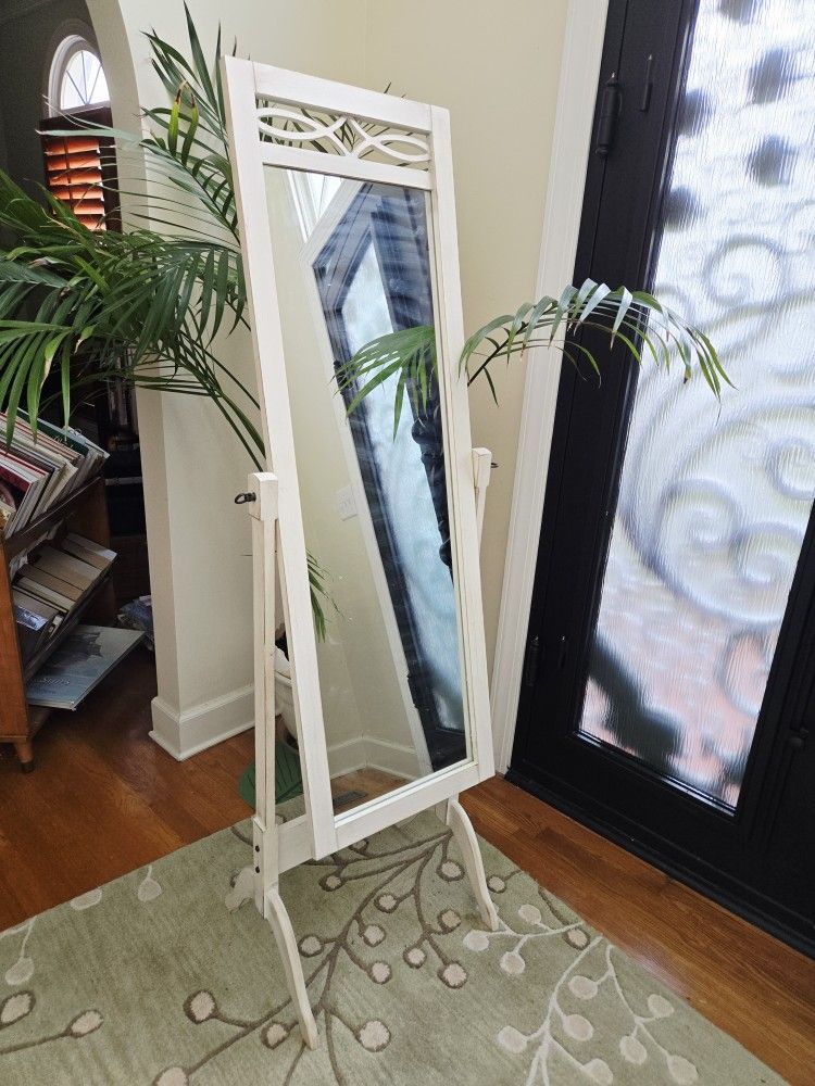 Stand Alone Mirror With Adjustable Angle