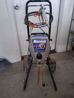 GRACO MAGNUM  XR9 AIRLESS PAINT SPRAYER