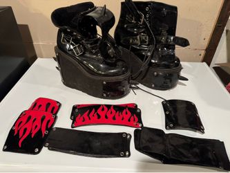 Demonia Transformer Boots - Size 7