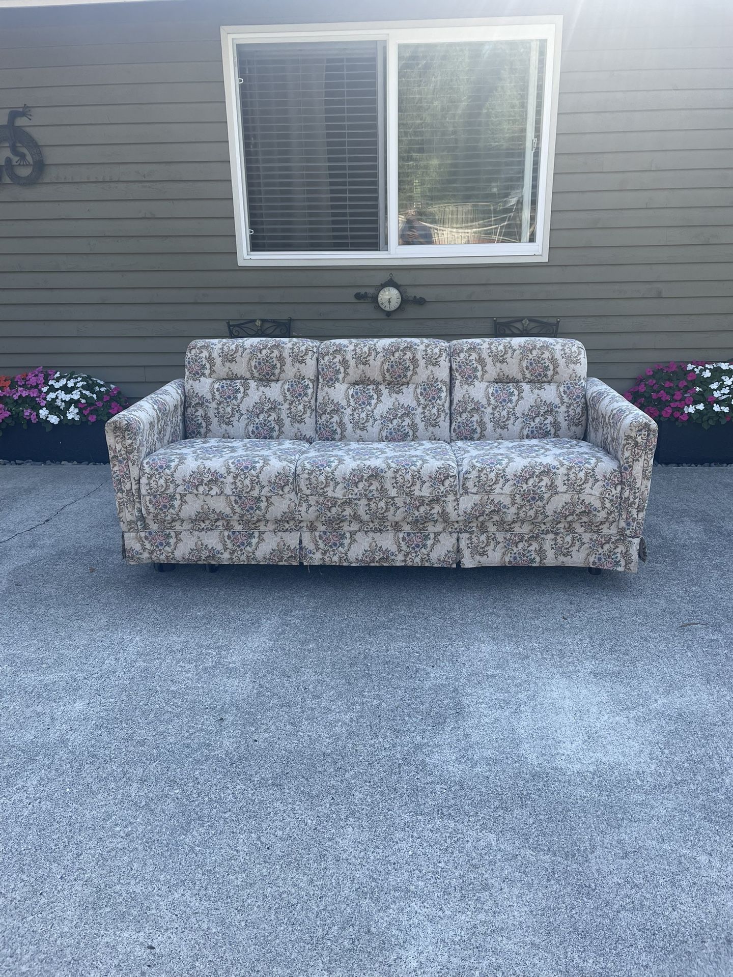 Click Clack Sofa & Bed