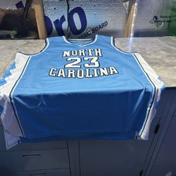 Special Listing For 4xl Blue Jordan Jersey And A 4xl Kelly Green Saquon Barkely Jersey 