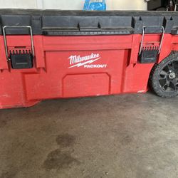 Milwaukee Packout Rolling Box 