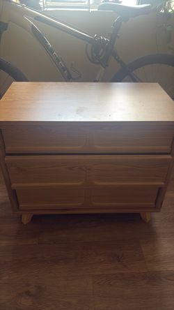 Wood 3-Drawer Dresser with Tapered Legs