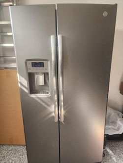 GE side by side refrigerator