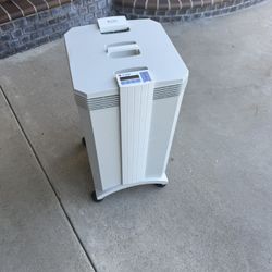 IQAir HealthPro Plus - Air Purifier 