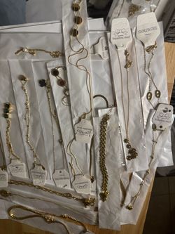Premium Stainless Steel Jewelry Collection – Elegant Gold-Tone Jewelry Set ✨💛