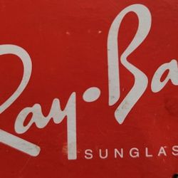"NEW IN BOX" RAY-BAN UNISEX SUNGLASSES 