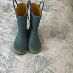 Kids Size 11 Rain Boot