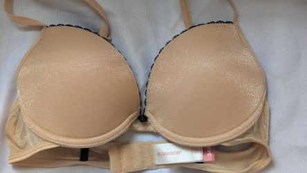 New Womens Bra 34A by No Boundaries, Nude 717003 Plunge, Pushup, T-Shirt Bra, 2 hooks, 3 settings, Body: 88% Nylon, 12% Spandex, Other 100% Polyester.