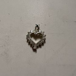 Diamond & White Gold Heart Pendant