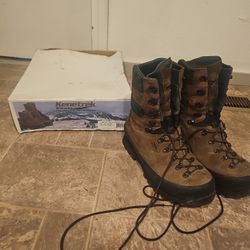 Kenetrek Hunting Boots