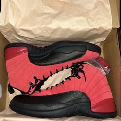 Jordan 12 Reverse Flu Game Size 12