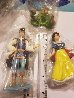 Snow White figurines 8 pieces...