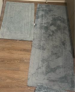 Everything for dorm, studio, single person apt: matching bathroom rugs