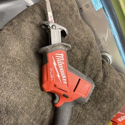 Milwaukee Fuel $100