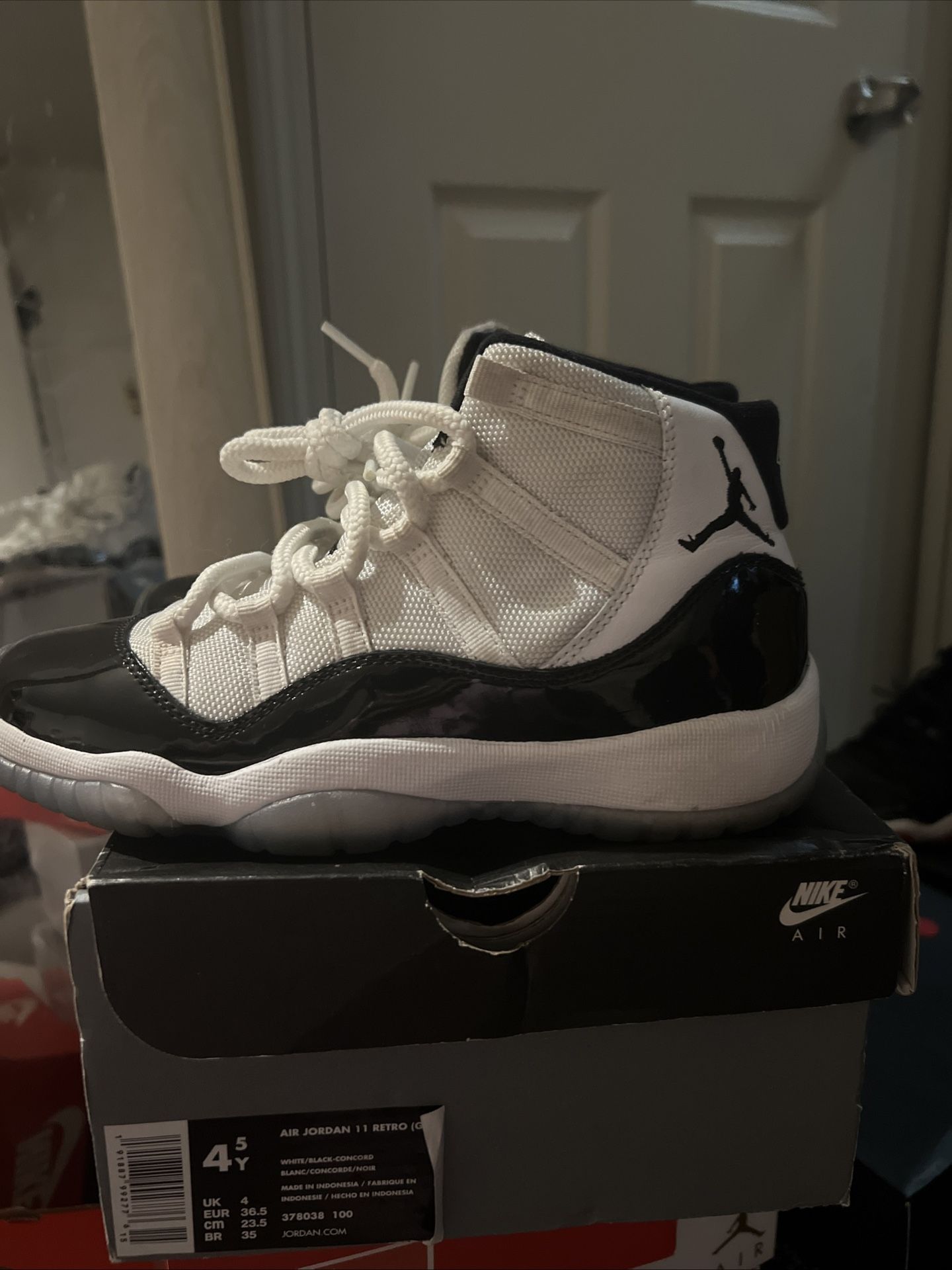 Air Jordan Retro 11 GS Concord 2018 White/Black, Size