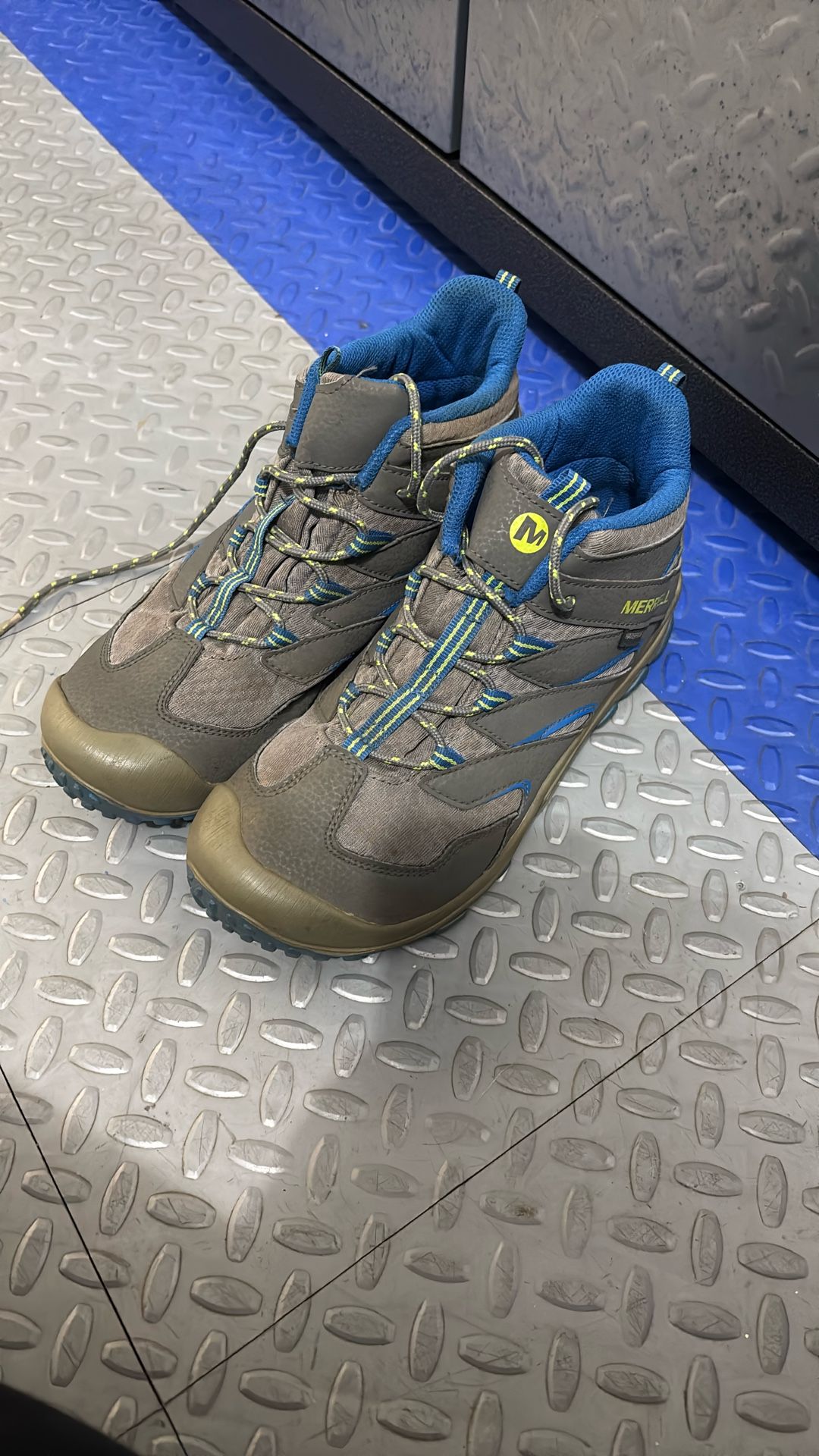 Merrill Hiking Boots