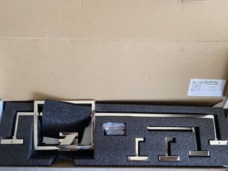 5-Piece Bath Hardware Set Included Toilet Paper Holder in Chrome