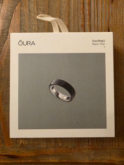 Oura ring 5 size 7 Black