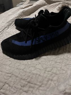 blue and black yeezys size 7 1/2