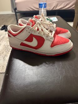 Nike dunk low sz 9.5