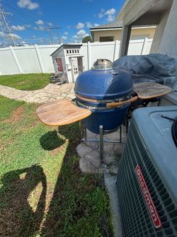 CHARCOAL BBQ