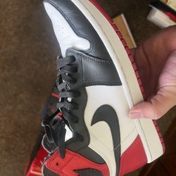 Jordan 1 “satin Black Toe”