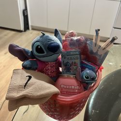 Stitch Valentine Basket