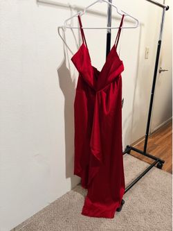 Lulu’s Red Satin Cowl Neck Maxi Dress NWT Size Medium