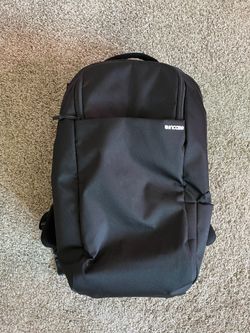 Incase DSLR Pro Pack (Camera Backpack)
