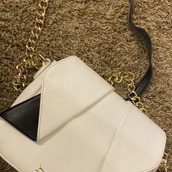 Bebe Purse Crossbody Gold Chain 