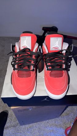 Jordan 4 fire red
