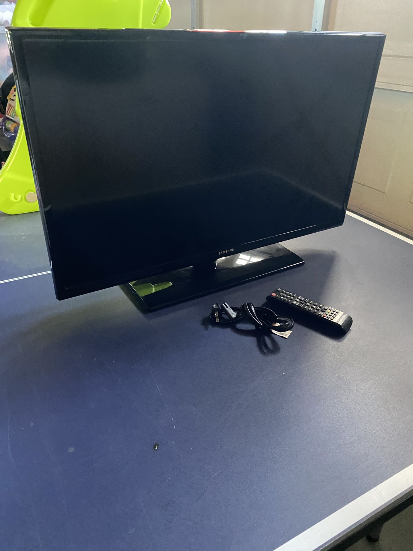 32” Samsung TV
