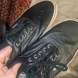 Vans Size 13  Mens Leather Tennis Shoes In Great Condition 