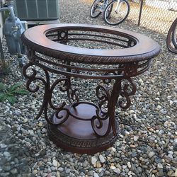 Beautiful Glass Top End Table 