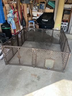 Collapsible dog pen