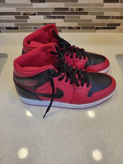Nike Air Jordan 1 Mid Bred Used jordan reverse bred. Size 11