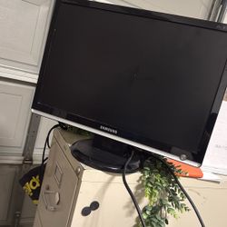 Computer Screen Mike Your Offer!