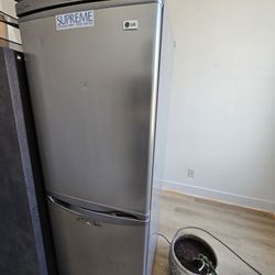 SLIM LG REFRIGERATOR 