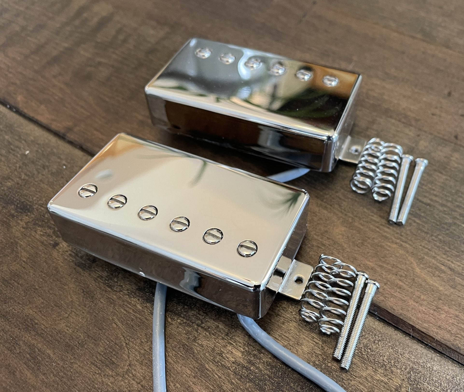 Alnico Classic Pro humbucker electric guitar pickups with coil-splitting