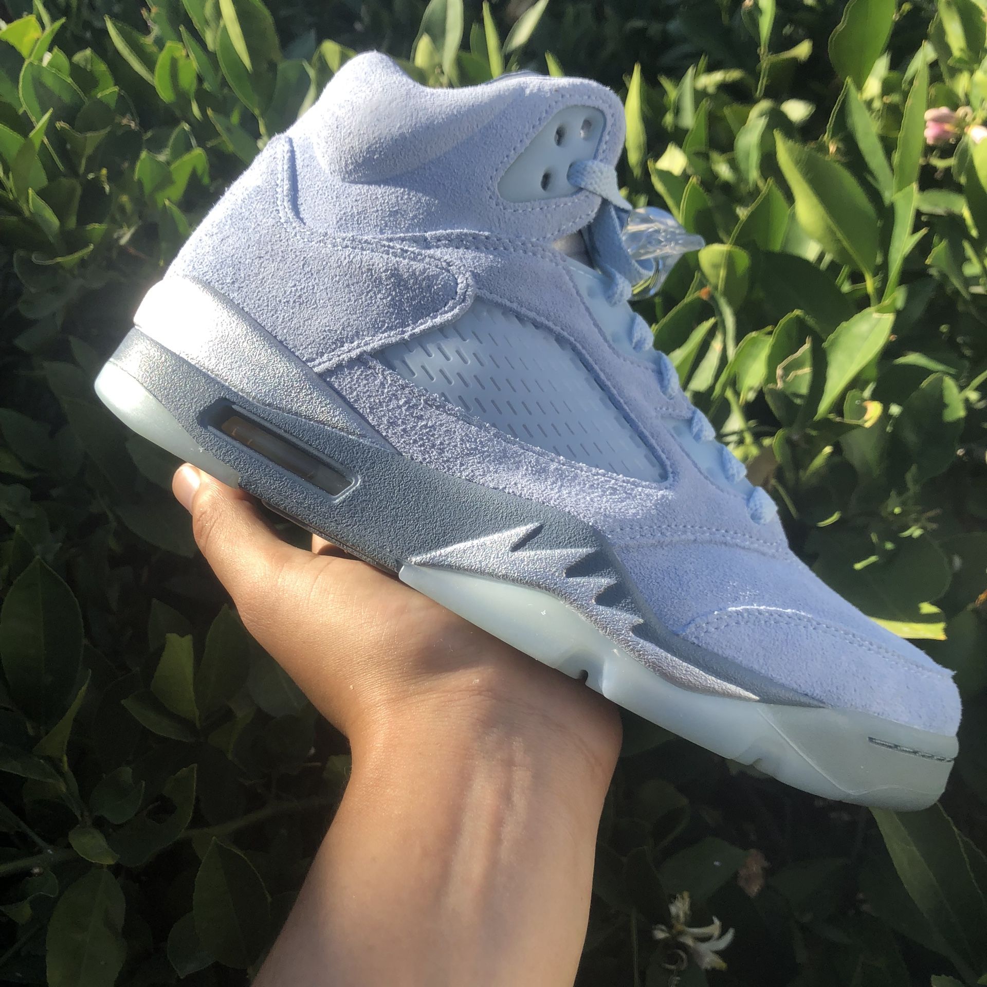 Jordan 5 Blue Birds Size 8.5w & 8w