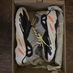 Yeezy Boost 700 Wave Runner