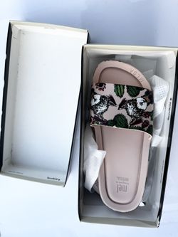 Mini Melissa Slide
