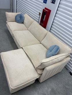 Beige sectional sofa !!! Great condition