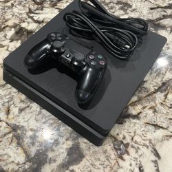 PS4 Slim 1TB