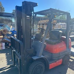 WAREHOUSE FORKLIFTS - SAVE BIG TODAY!!