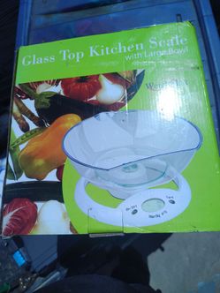 Glass top kitchen scale with bowl